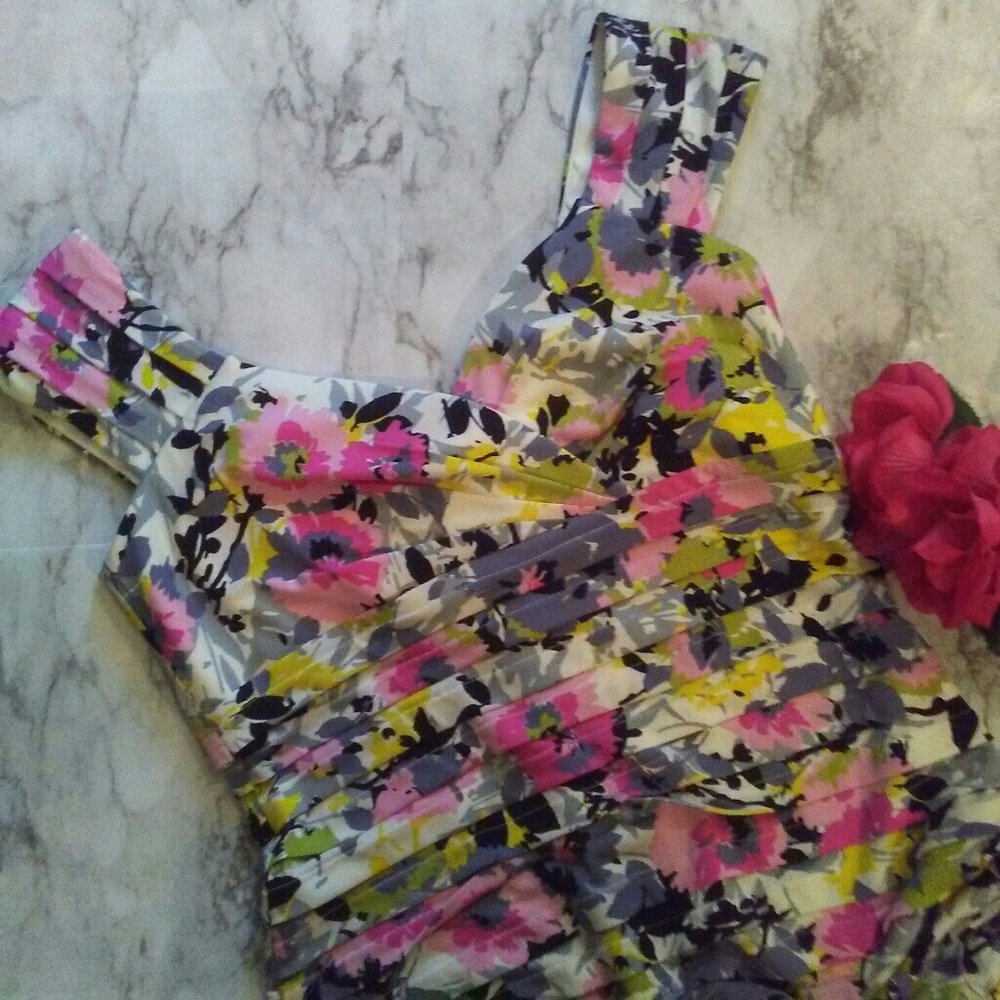 London Times | Floral Dress